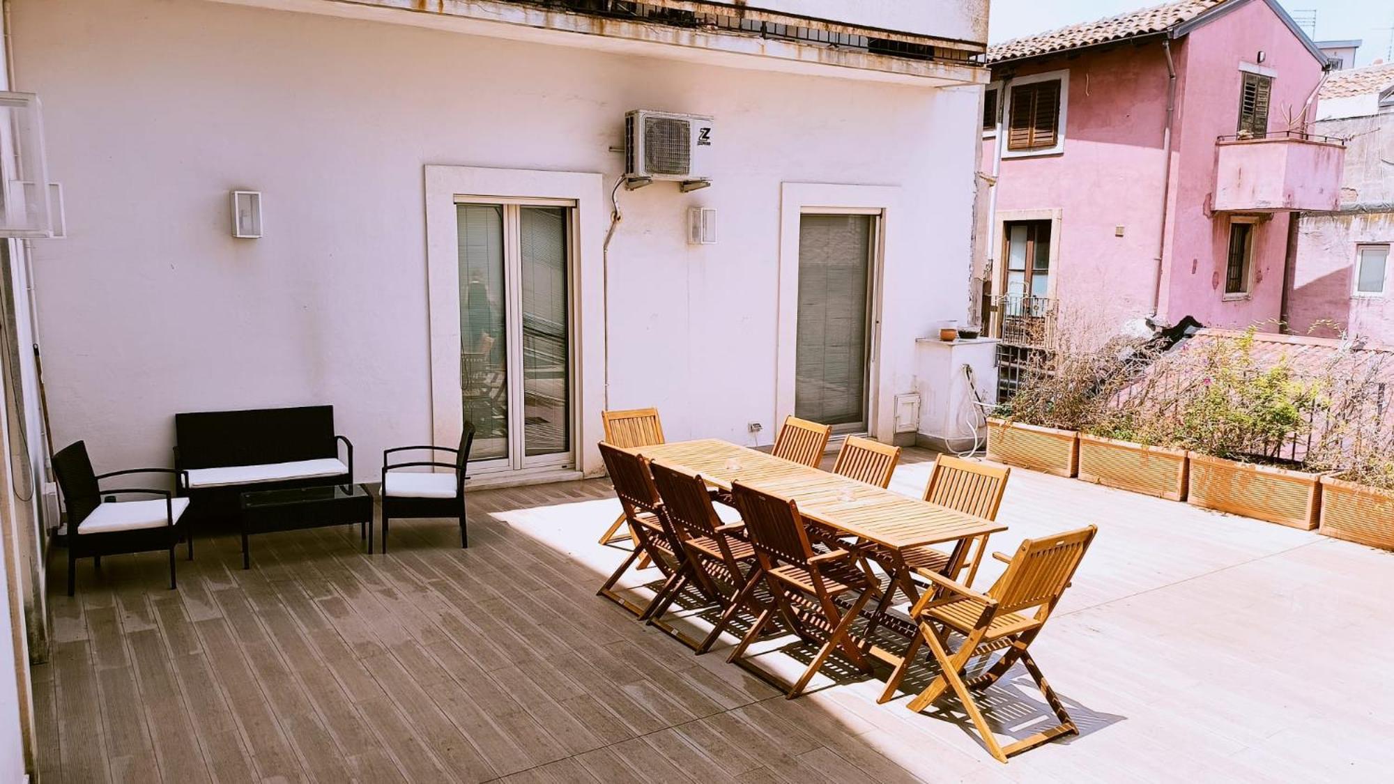 Suite Con Terrazza In Centro Storico Catania-Fontanarossai nemzetközi repülőtér Kültér fotó
