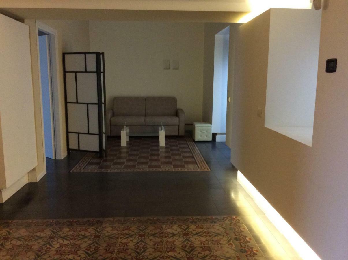 Suite Con Terrazza In Centro Storico Catania-Fontanarossai nemzetközi repülőtér Kültér fotó