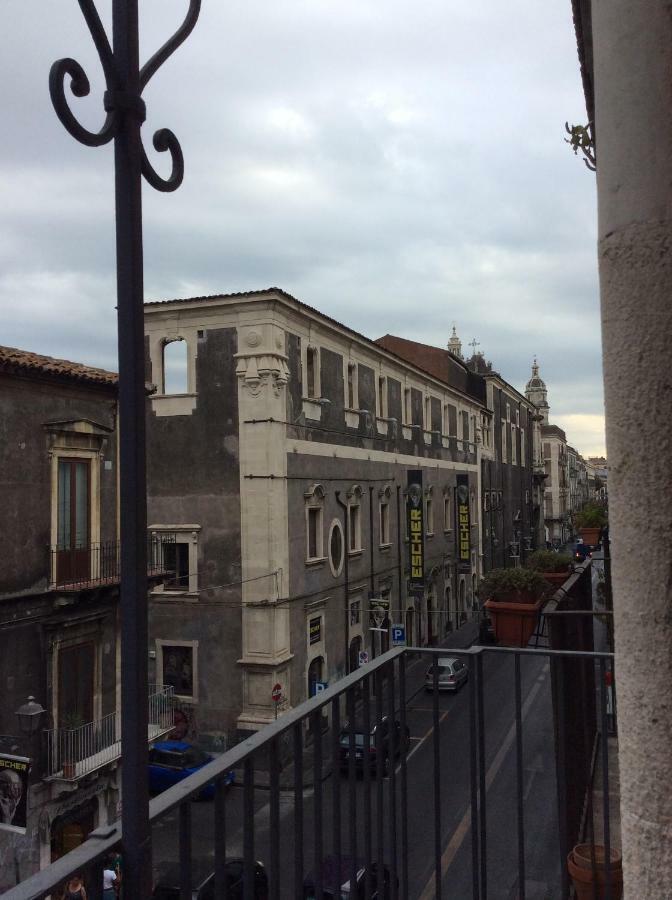 Suite Con Terrazza In Centro Storico Catania-Fontanarossai nemzetközi repülőtér Kültér fotó